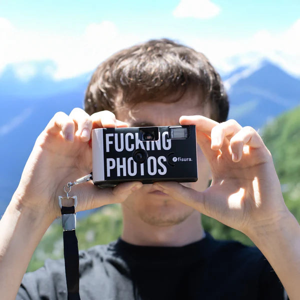 Fotocamera usa e getta “Fucking photos”